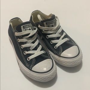 Converse all star kids size 11.5 low great cond